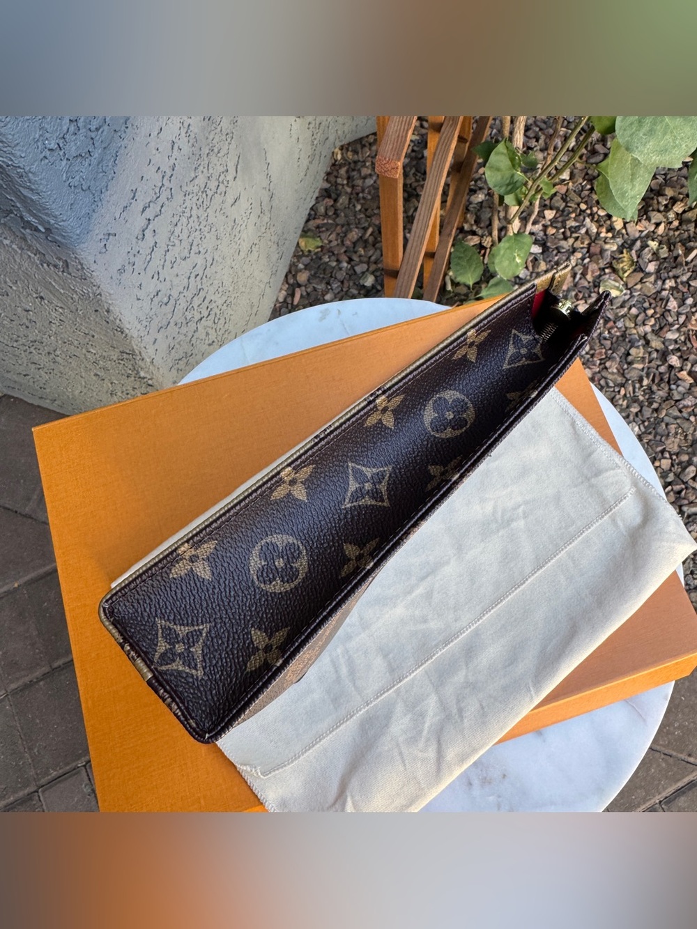 Louis Vuitton Reverse Monogram Toiletry Pouch 26 - Picture 9 of 15